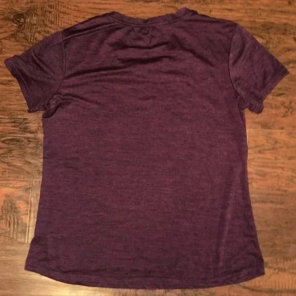 EUC Avia V-Neck Short Sleeve Burgundy Top (L) - Picture 2 of 3